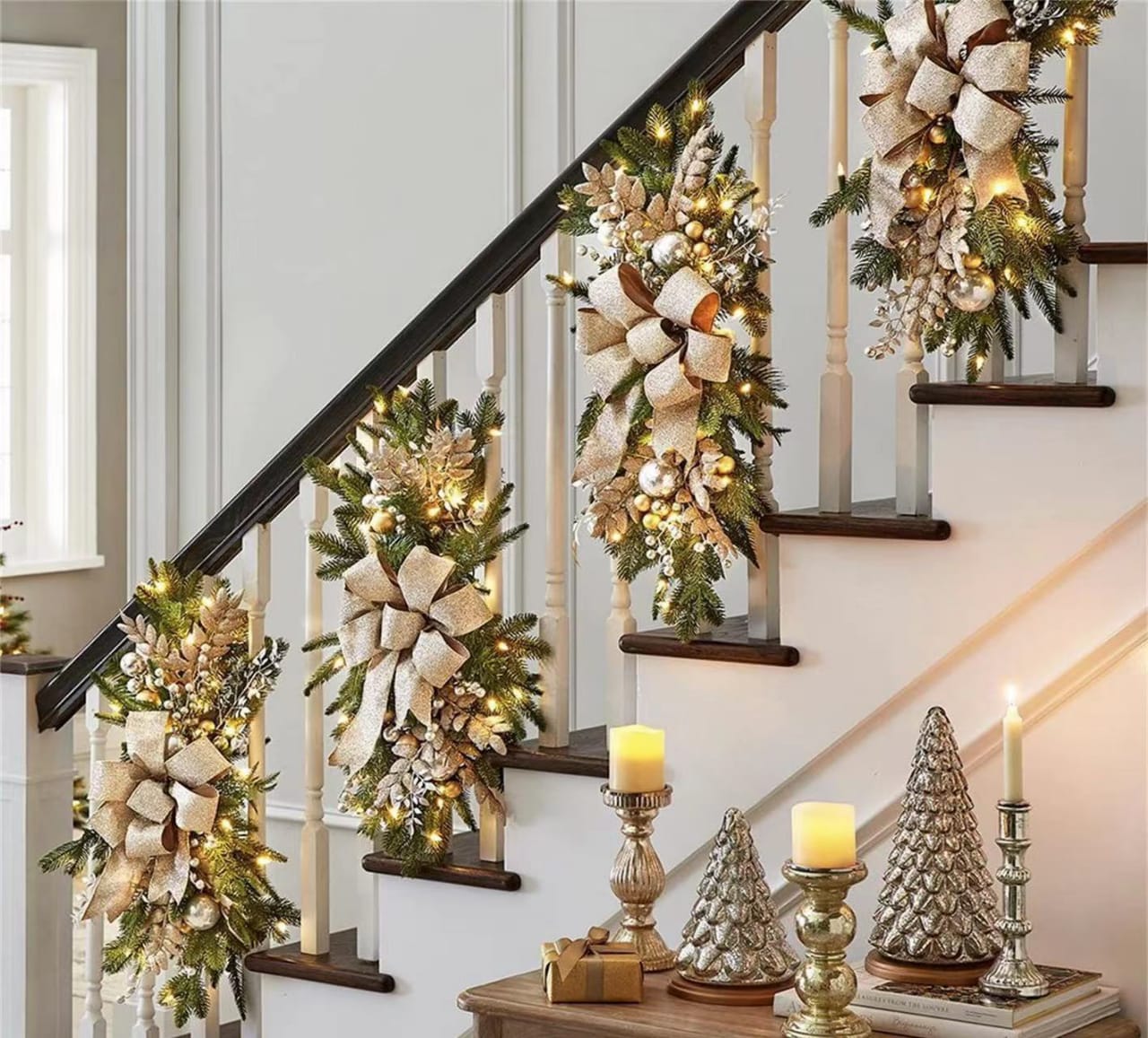 Christmas stairway decor